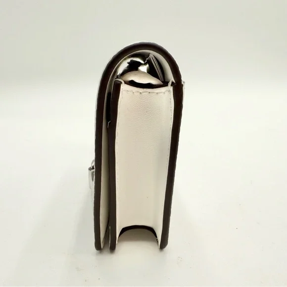 Michael Kors Carson Small Pebbled Leather Wallet - Picture 2 of 7